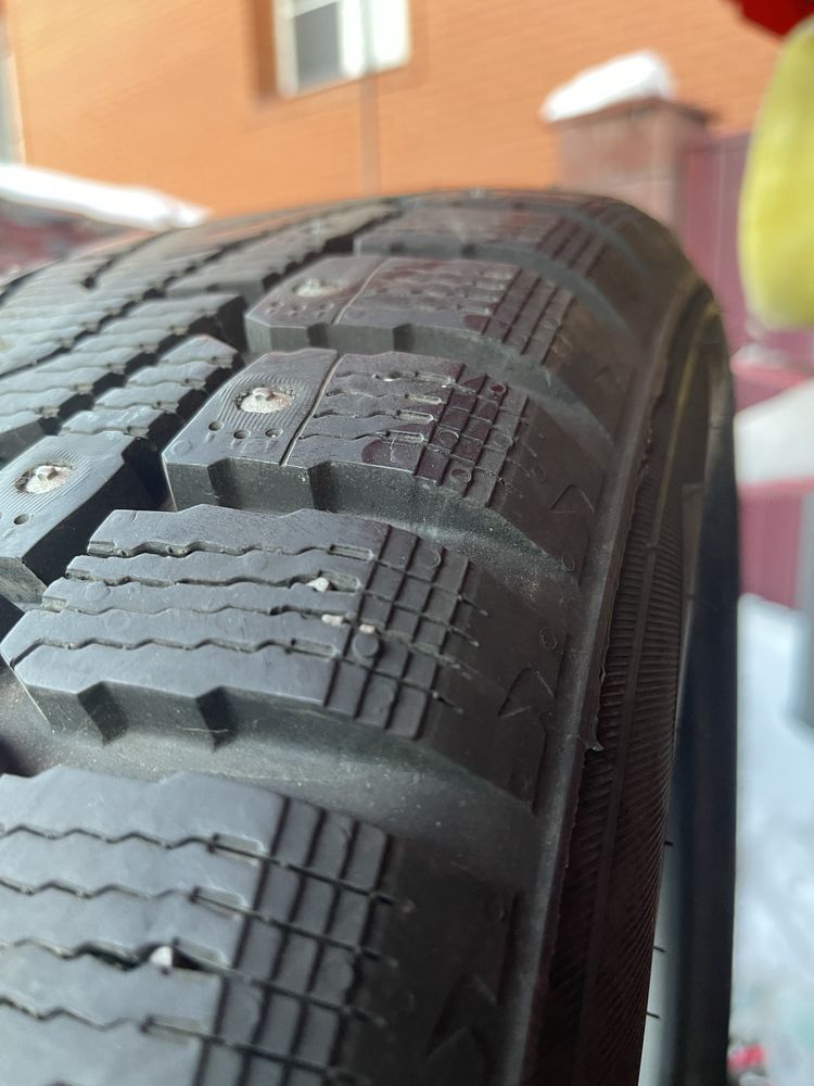 Nokian Nordman 7 SUV 104T с шипами