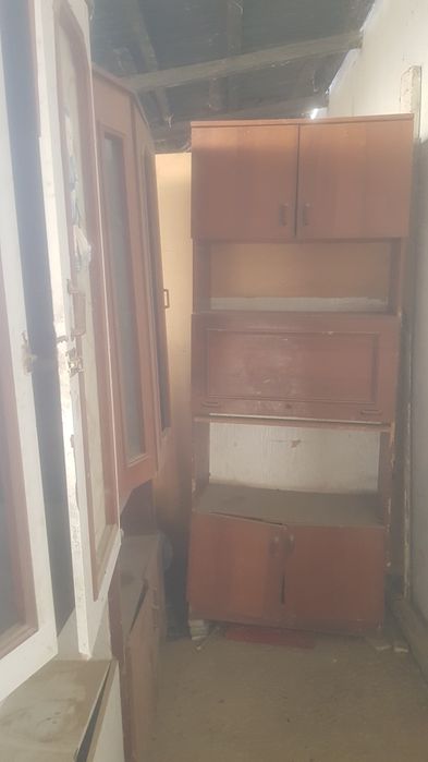 Eski shkaflar sotiladi