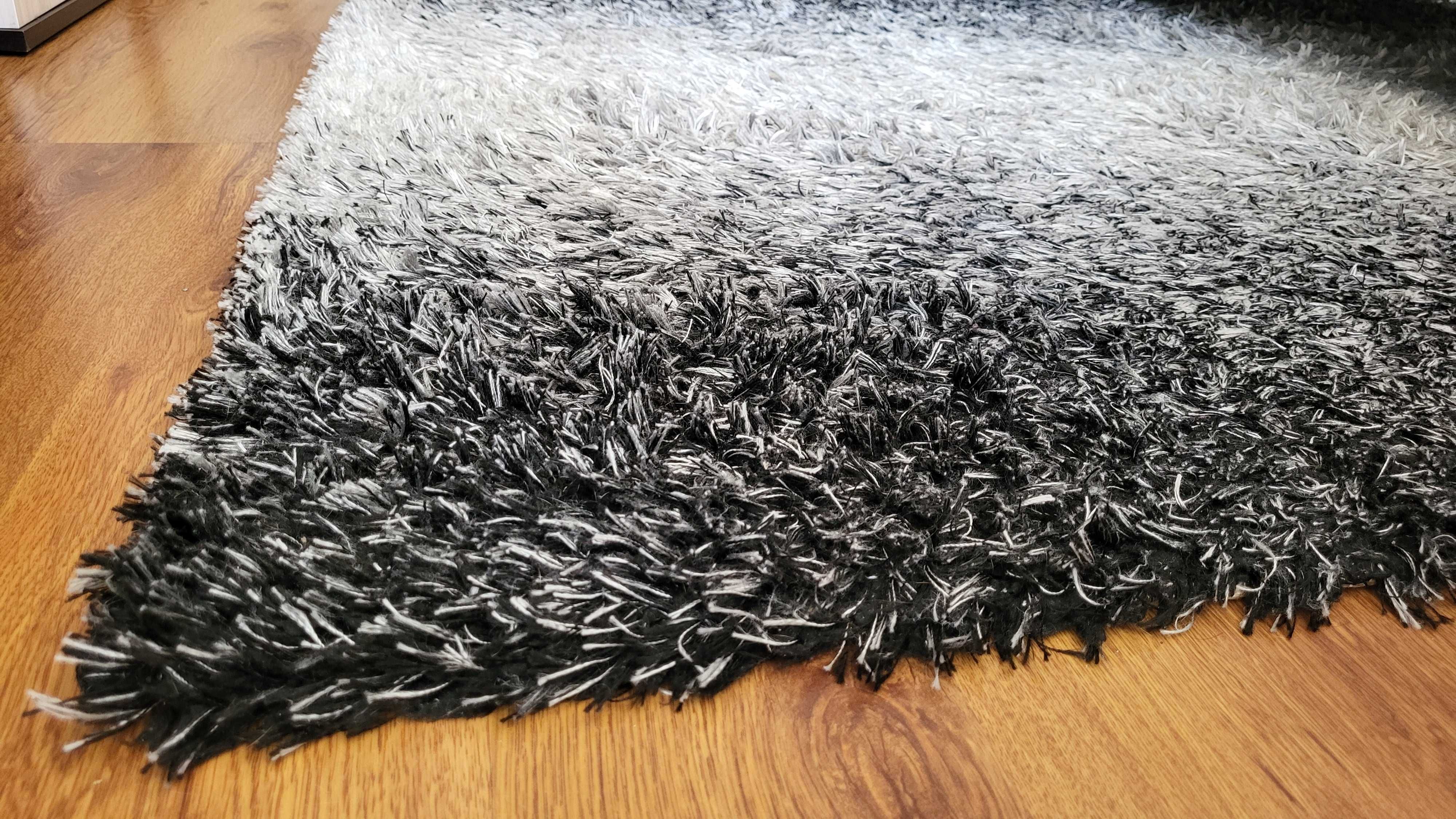 Килим 220 х 150 см. Сив