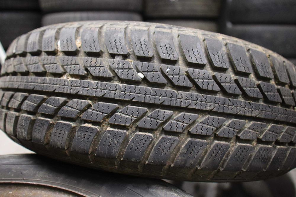 Anvelope 185 65 15  iarna cu Jante tabla 15 inch 4x108 Peugeot Citroen