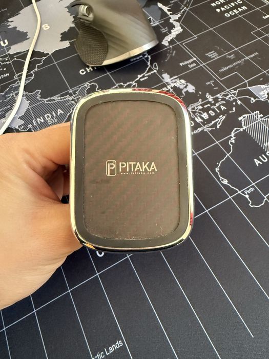 Suport auto magnetic cu incarcare wireless Pitaka