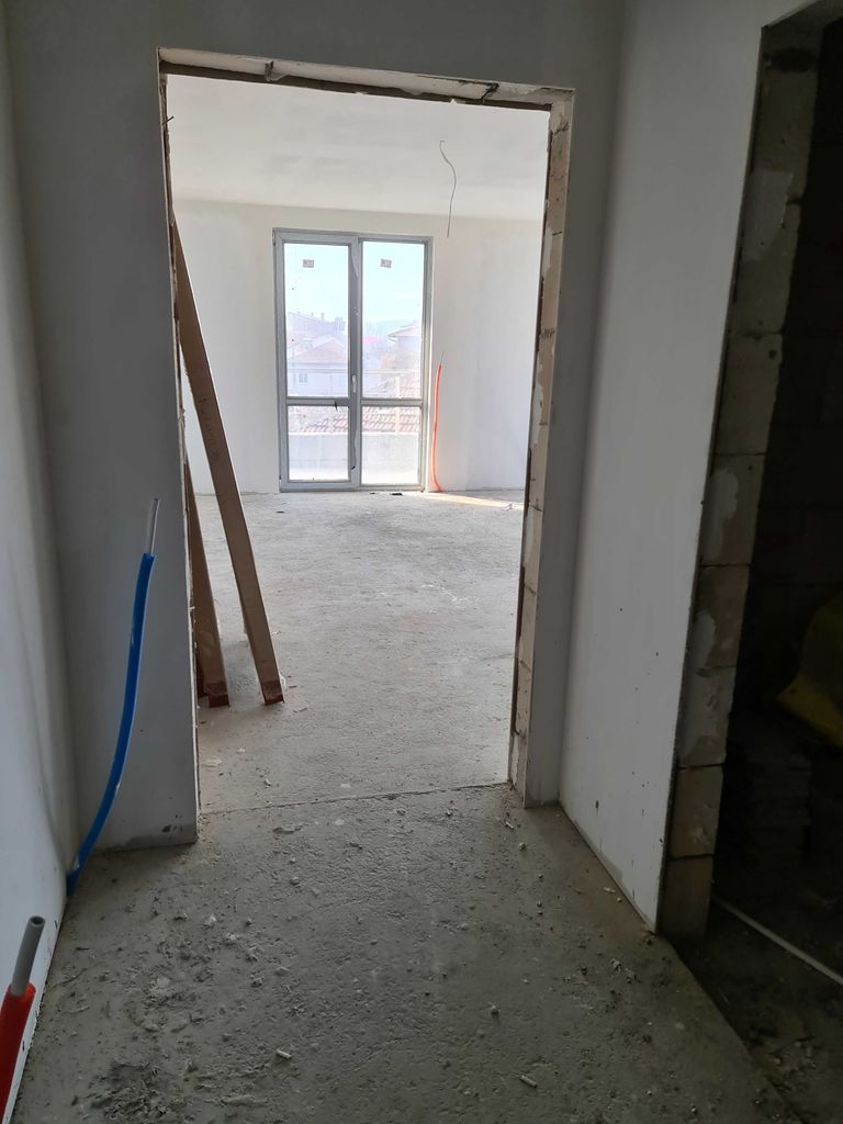 Продава се Тристаен апартамент в Сандански - 85 кв.м за 1380 €/кв.м - Снимка #3