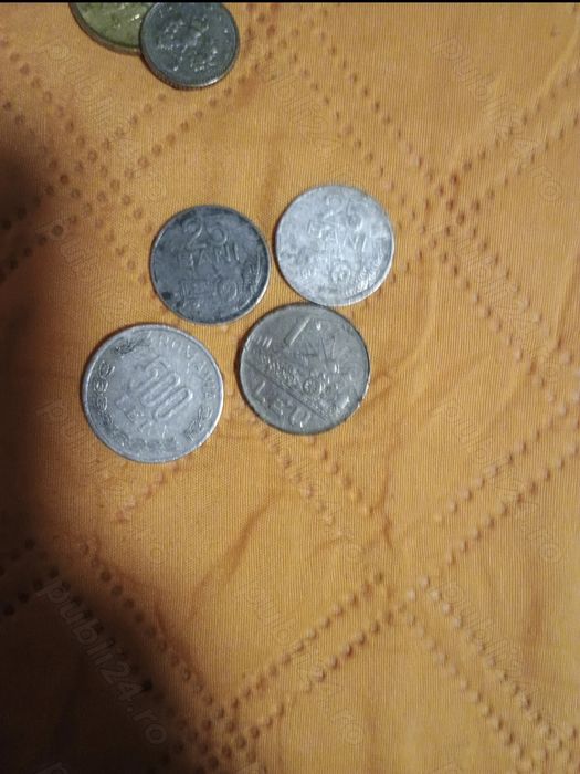 Vând urgent monede mai multe modele