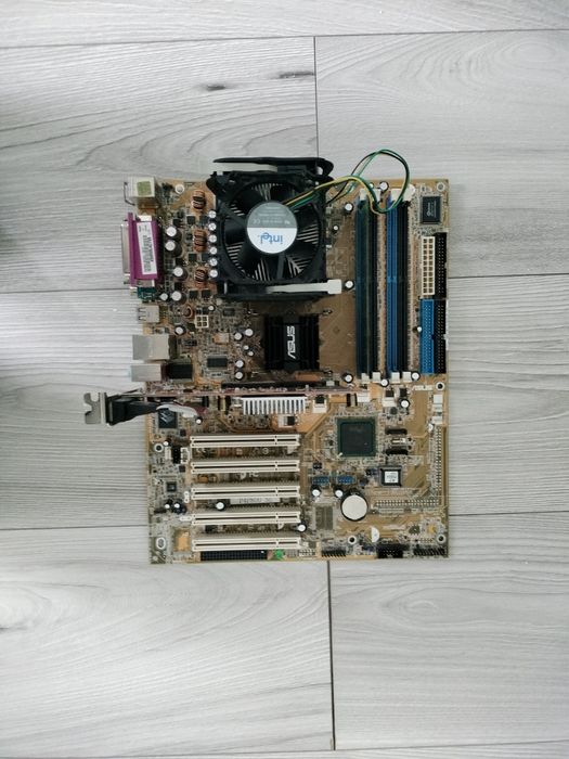 Placa de baza+ram+placa video+procesor+hard drive