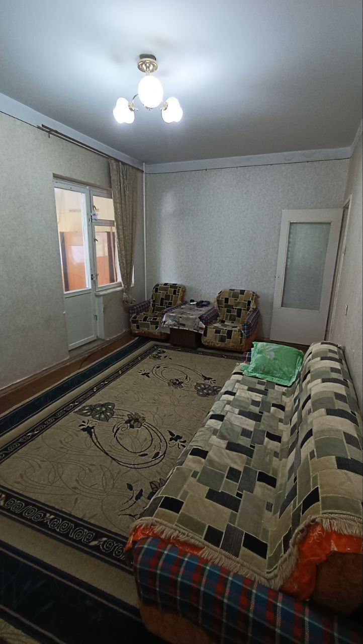 Юнусабад 15, 1/3/5. Балкон 2*6.