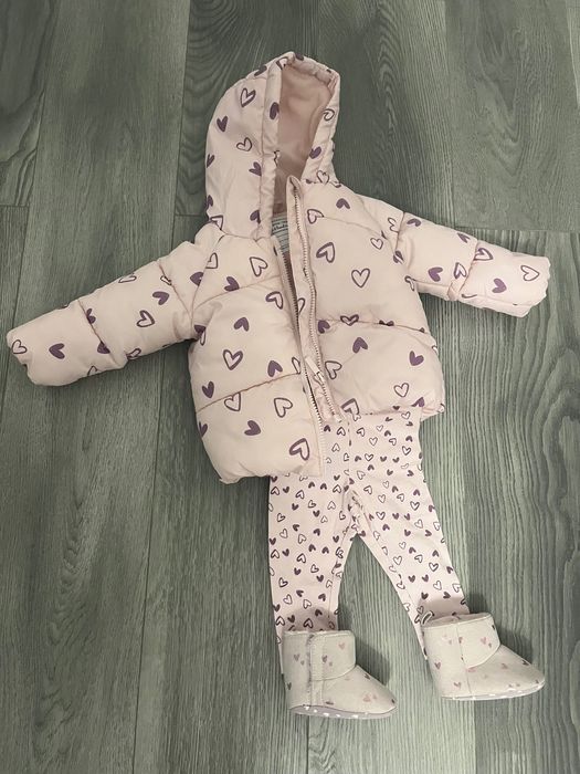 Комплект яке, клин и боти за бебе