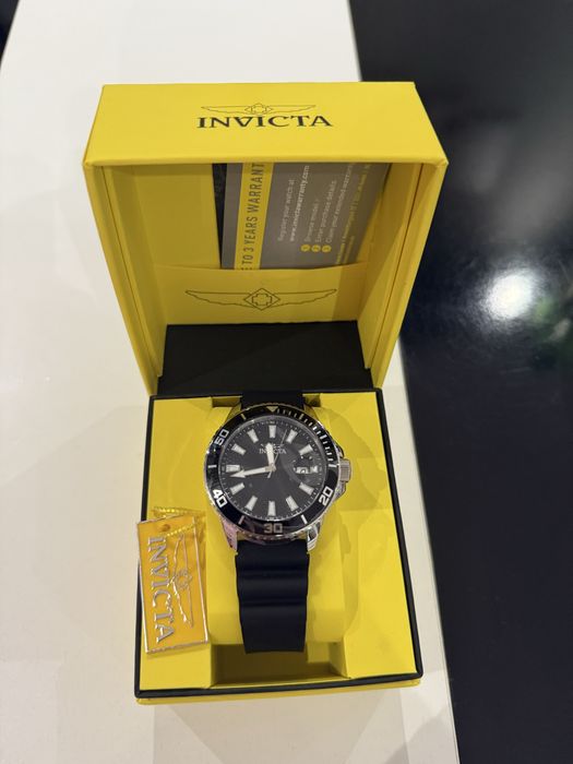 Чисто нов часовник Invicta