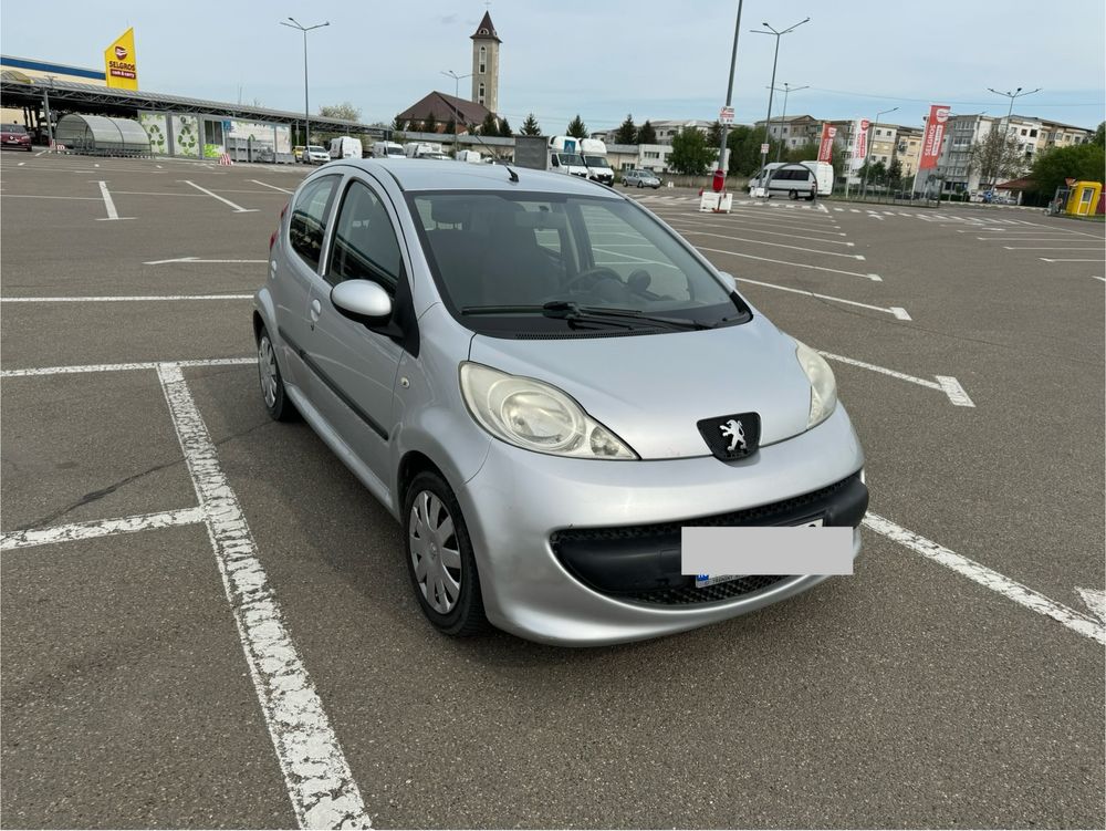 Autoturism Peugeot 107