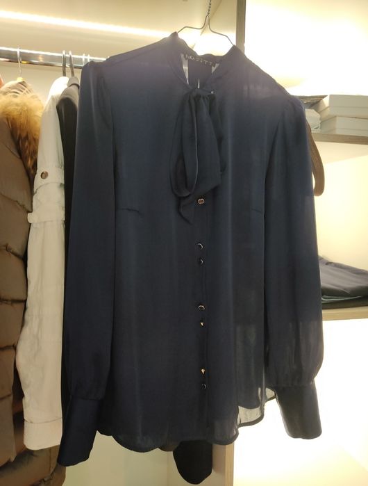 Риза Dika, тъмносин