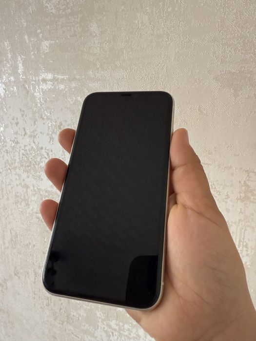 Продам айфон 11 в идеальном состоянии -128гб