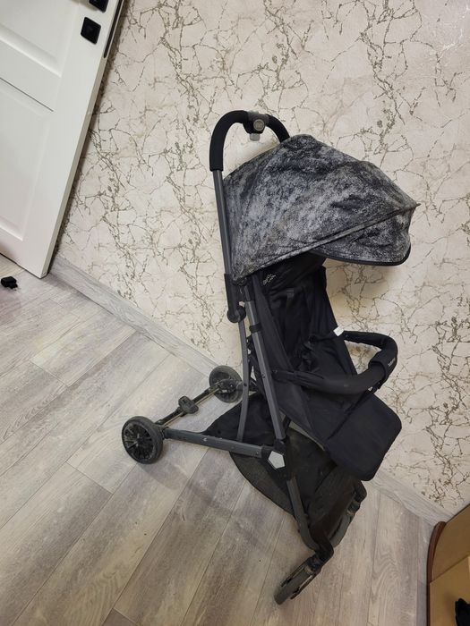 Продам коляску в отличном состоянии