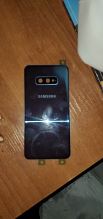 Заднее стекло Samsung S10e синий