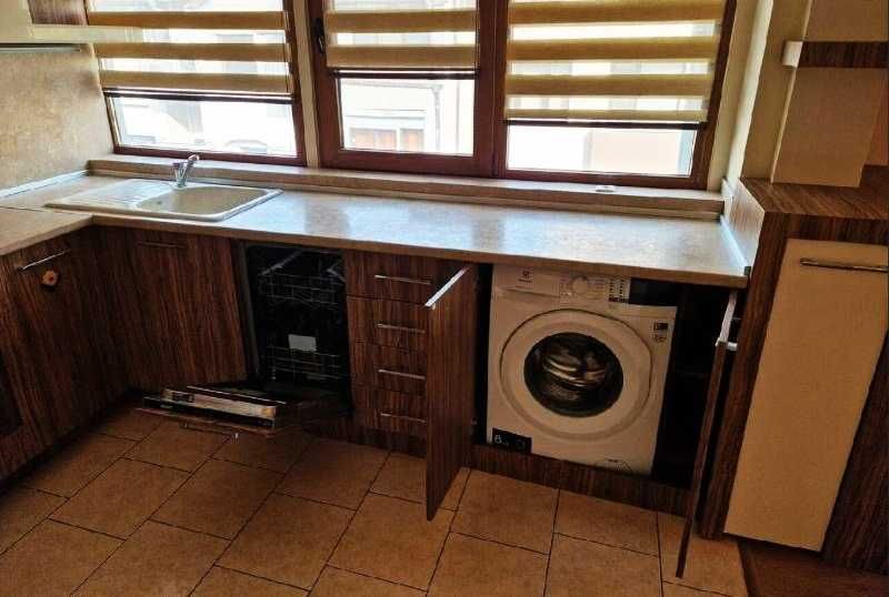 Дава се под наем Тристаен апартамент в София, Лозенец - 95 кв.м за 650 € - Снимка #2