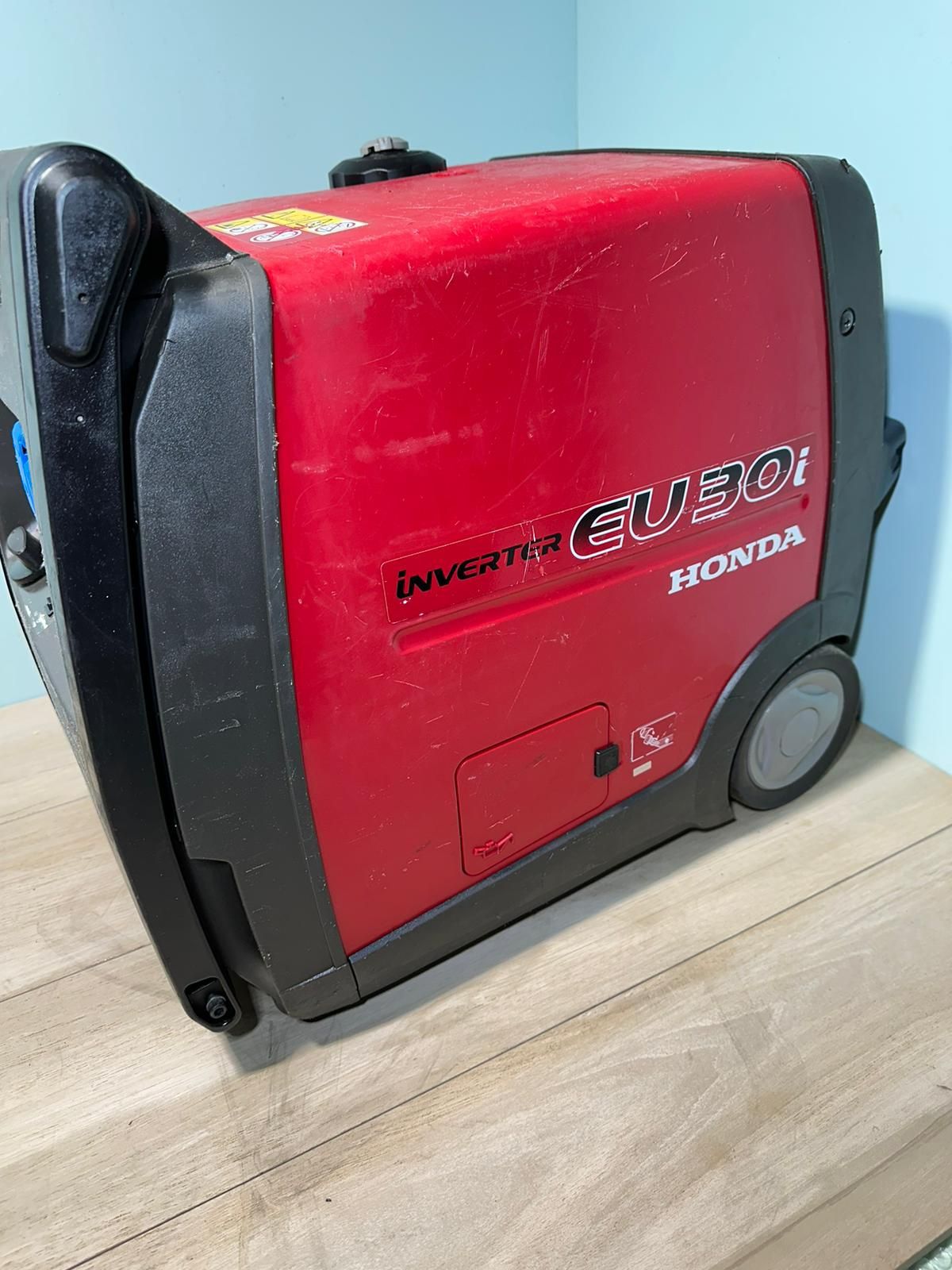 Generator Honda I 3000 silențios inverter