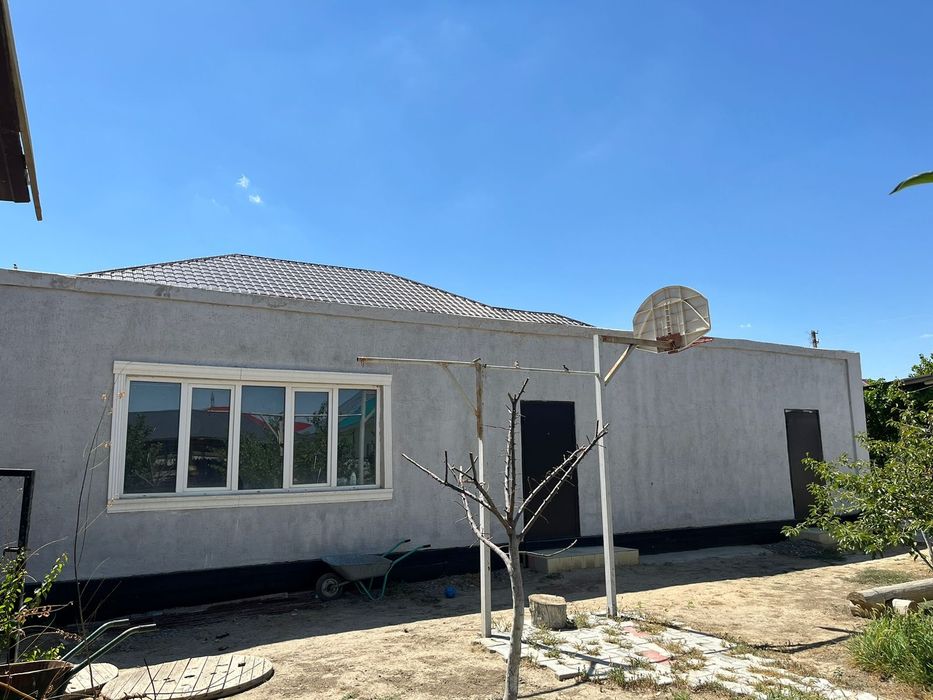 Продам дом со двором