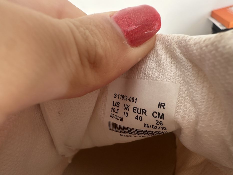 Нова цена! Маратонки Nike с капси