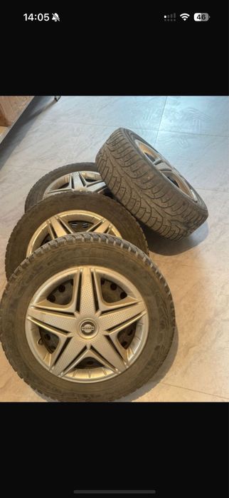 Колпаки Nissan в хорошем состоянии