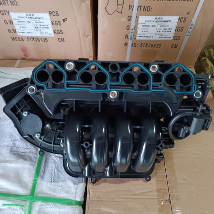 Впускной коллектор Шевролет кобальт