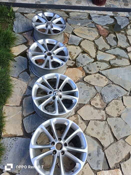 Vând jante originale Volkswagen