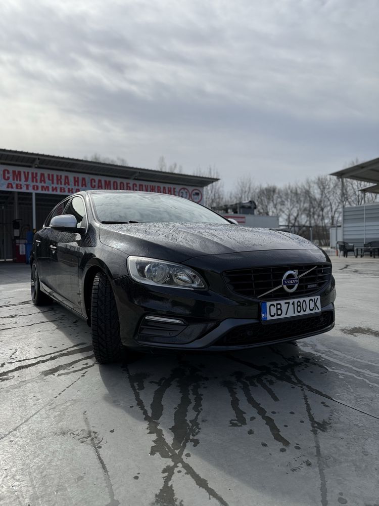 Volvo V60 R-Design