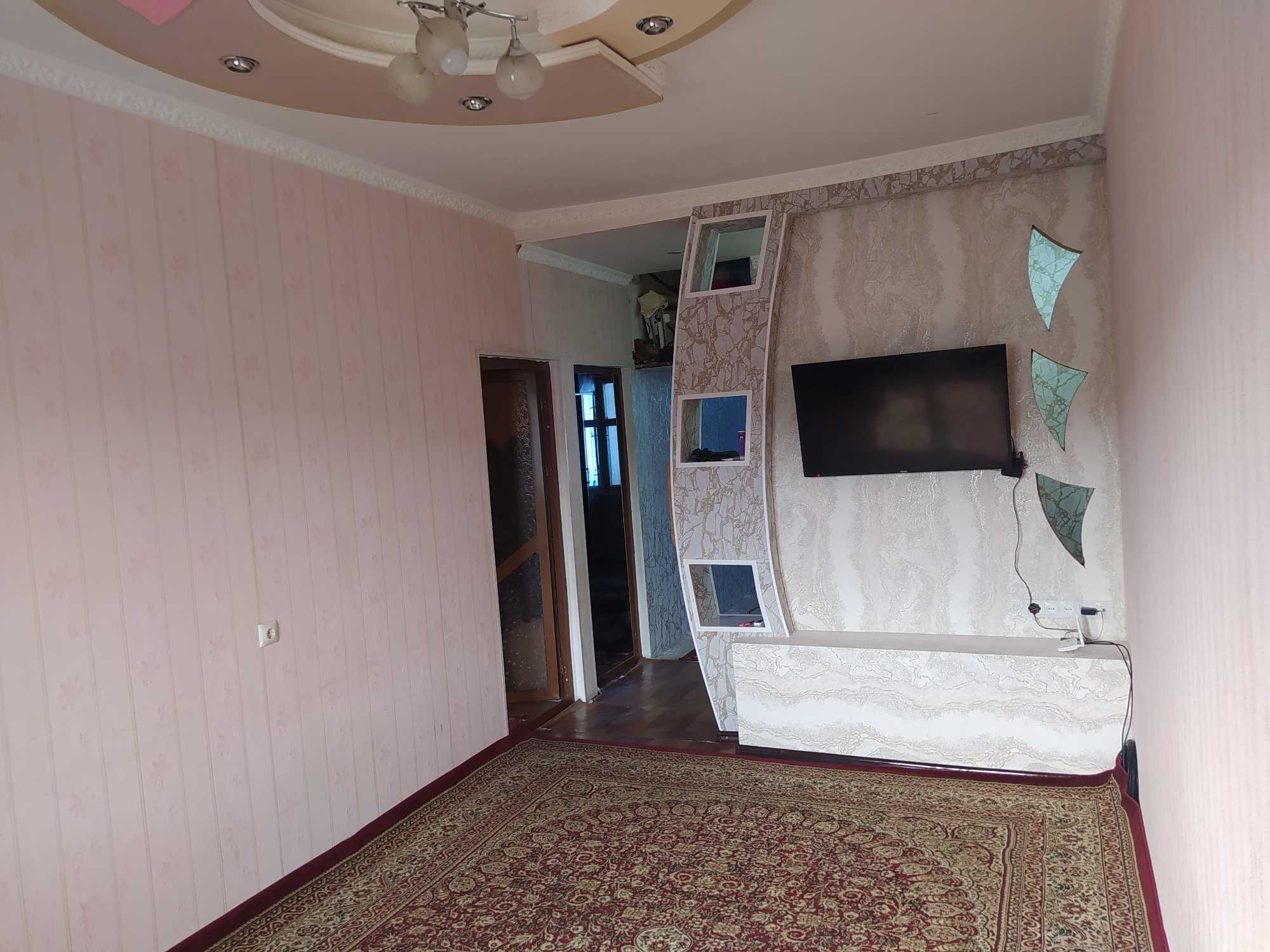 Продаётся 3х комнатная квартира 5В-мкр. _ 3х kvartira sotiladi 5v-mkr.