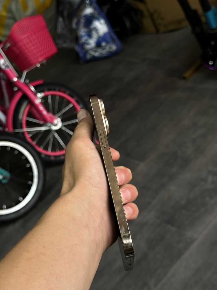 Iphone 14 pro max!