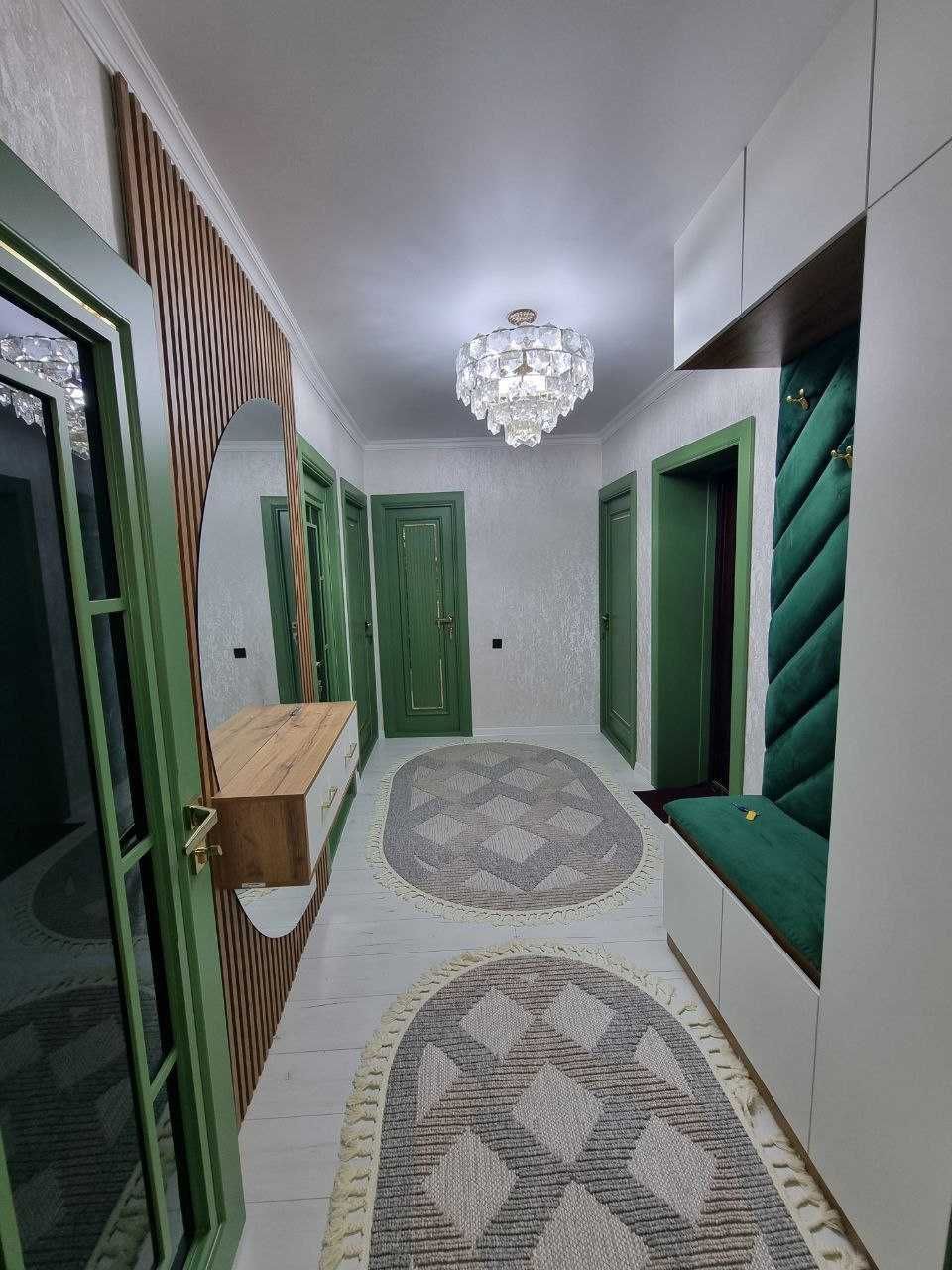 № 884 3х комнатная квартира на 2 этаже в районе Гагарина
