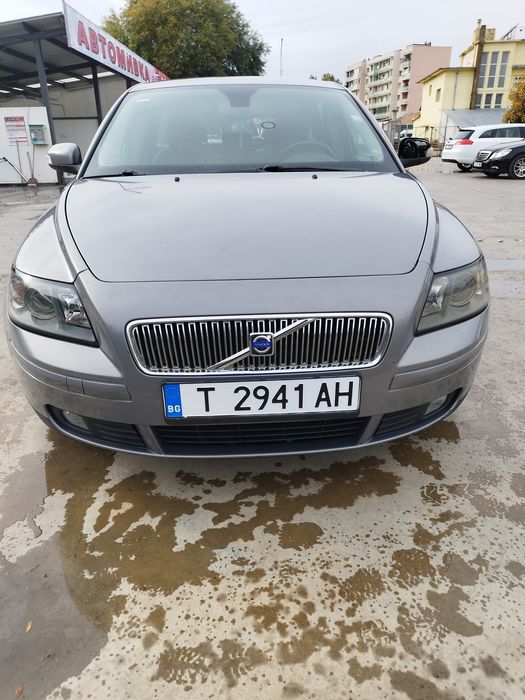 Продавам volvo v50
