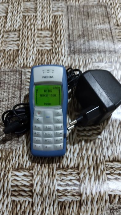 Нокия 1100 много запазена.