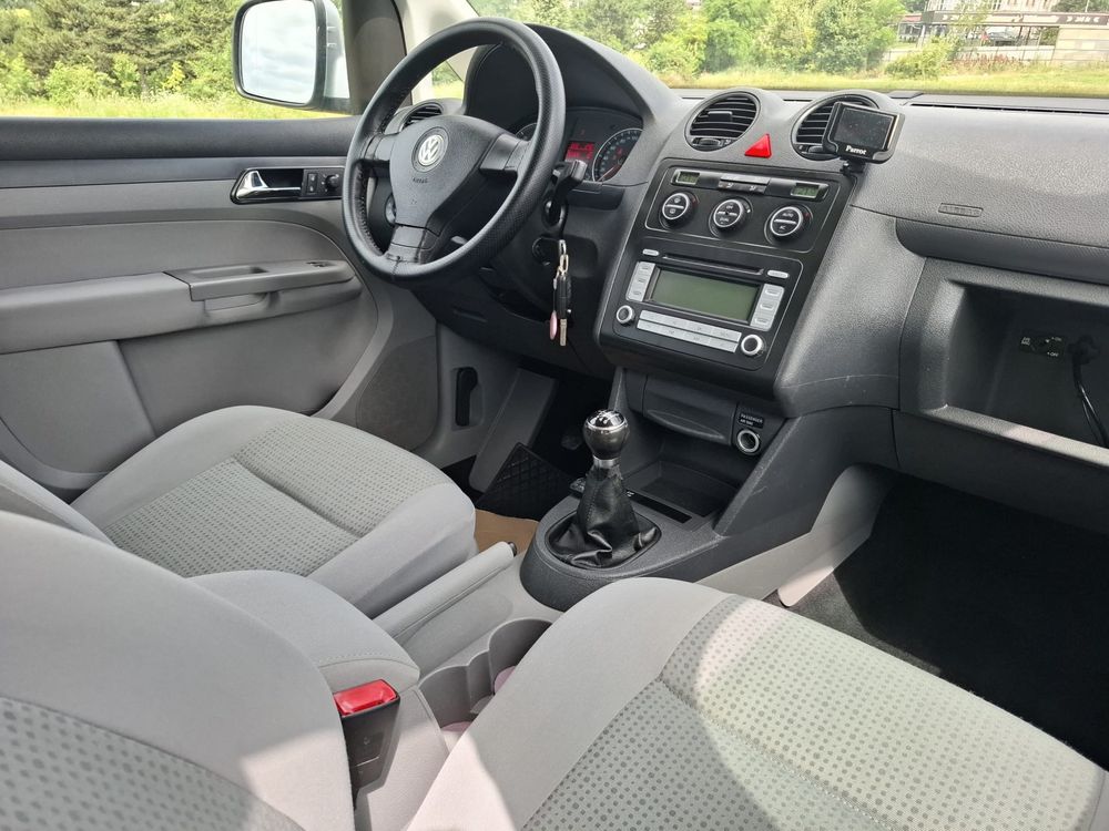vw caddy maxi 7 locuri 2.0tdi,140cp,model 2010