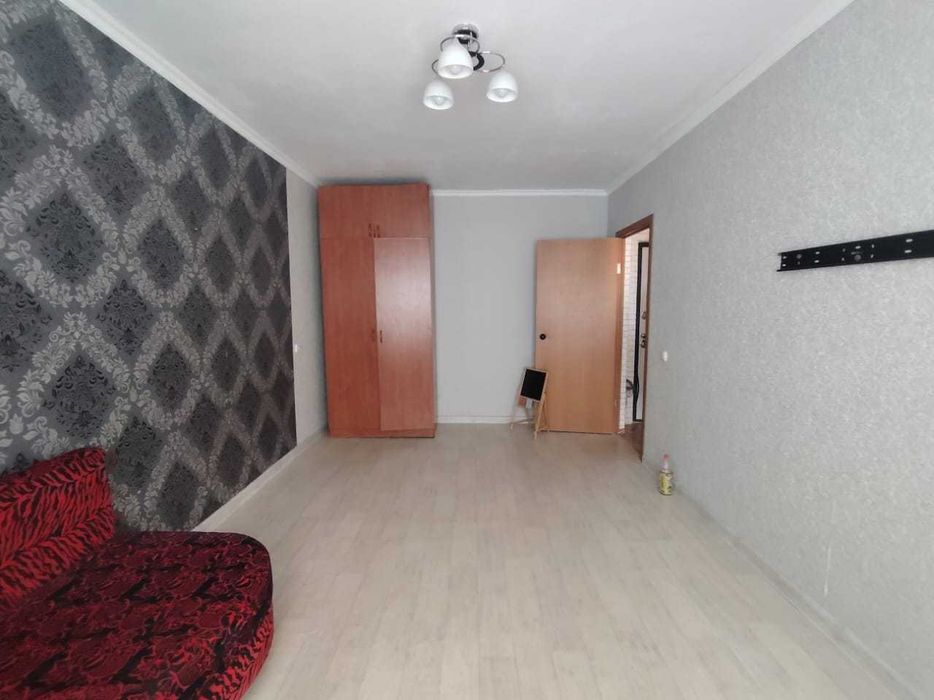 ПРОДАМ  1 комнатную квартиру на 117 квартале./ мебель/техника