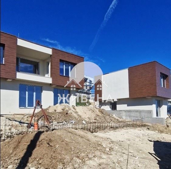 Нова къща в м-т Акчелар, РЗП: 160 кв.м, двор: 450 кв.м
