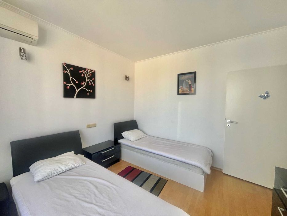 Продава се Тристаен апартамент в Несебър - 99 кв.м за 1869 €/кв.м - Снимка #11