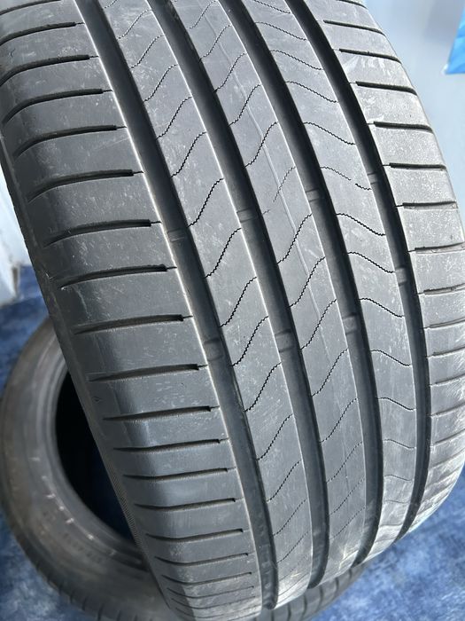 Anvelope Bridgestone Vara 275/40 R20
