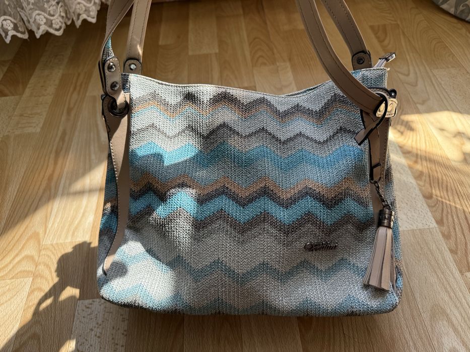 Продам сумку в отличном состоянии