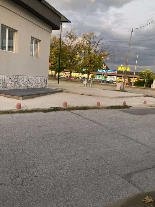 Търговско помещение под наем