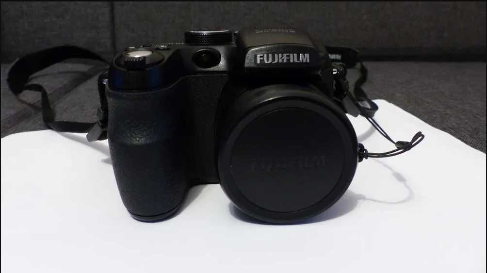 FujiFilm FinePix S1000 fd