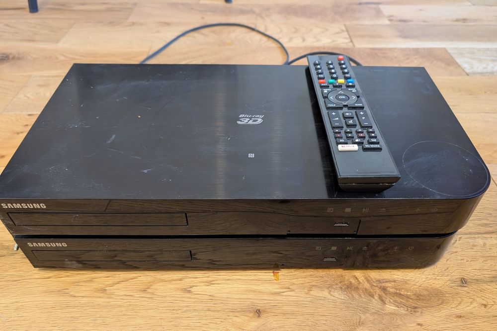 Samsung HT-H5500 și HT-H5200 Blu Ray Home Theater
