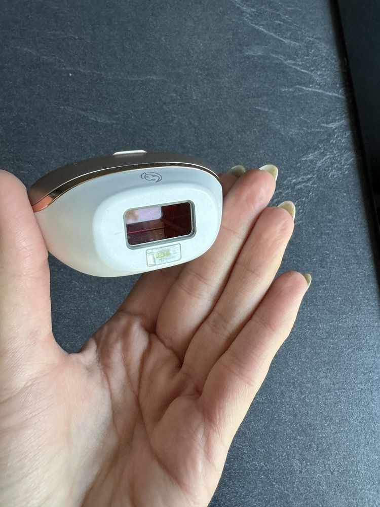 Фотоепилатор Philips Lumea Advanced SC1997