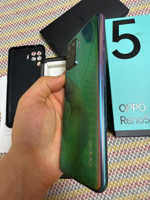 Oppo Reno 5 Lite, 128GB, 8+4 GB RAM, perfect funcțional, nu e spart