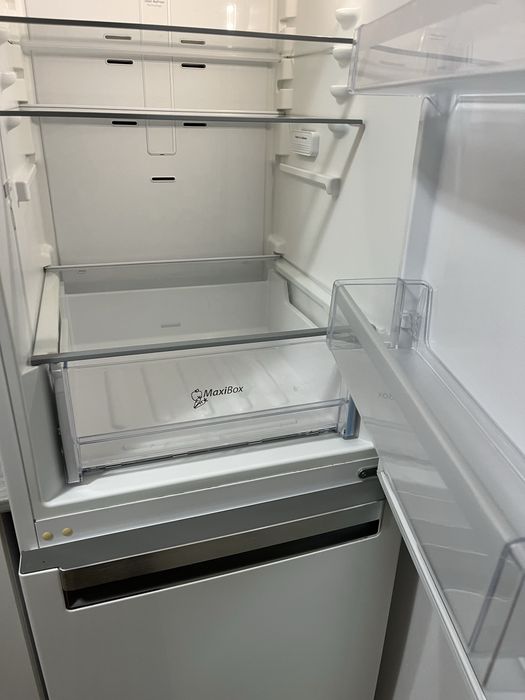 Combina frigorifica Whirlpool