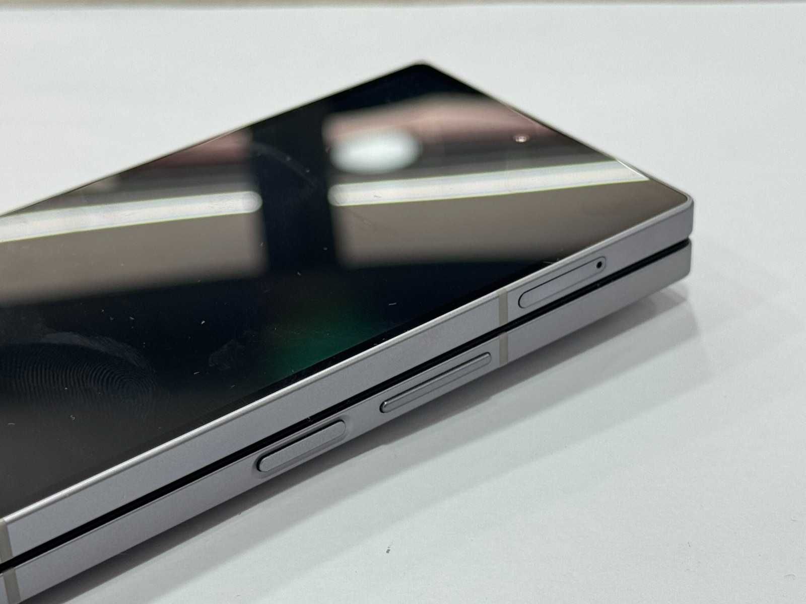 Samsung Galaxy Z Fold6 5G 256GB 12GB RAM Dual