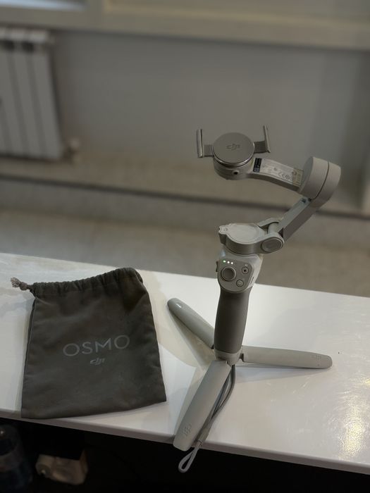 Стабилизатор для смартфон  DJI OSMO MOBILE