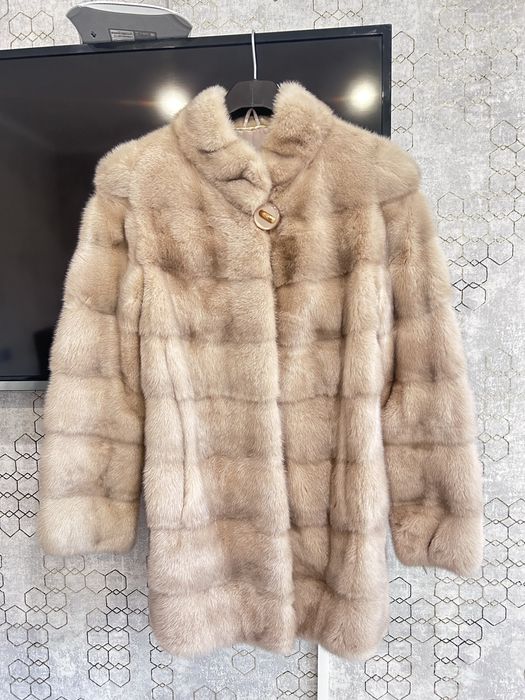 Продам норковую шубу