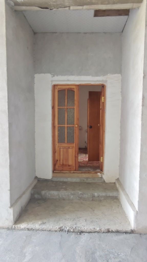 Xonobodta Hovli sotiladi