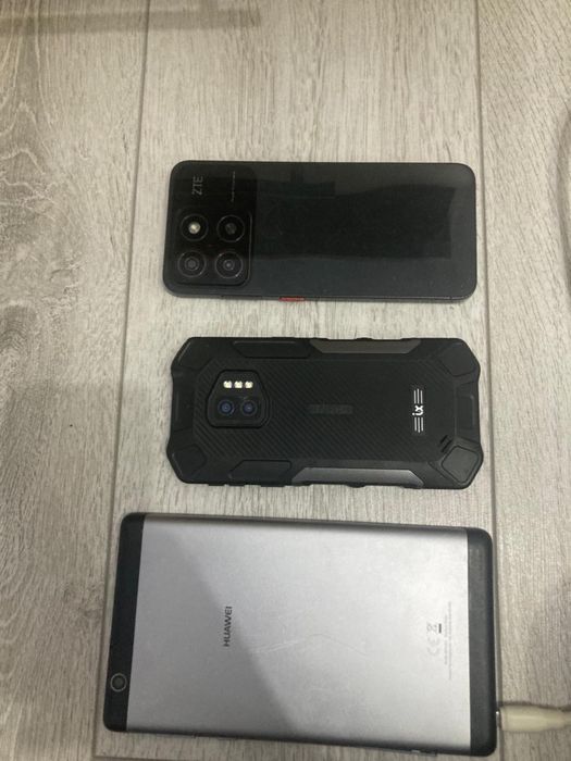 Продам телефоны и планшет