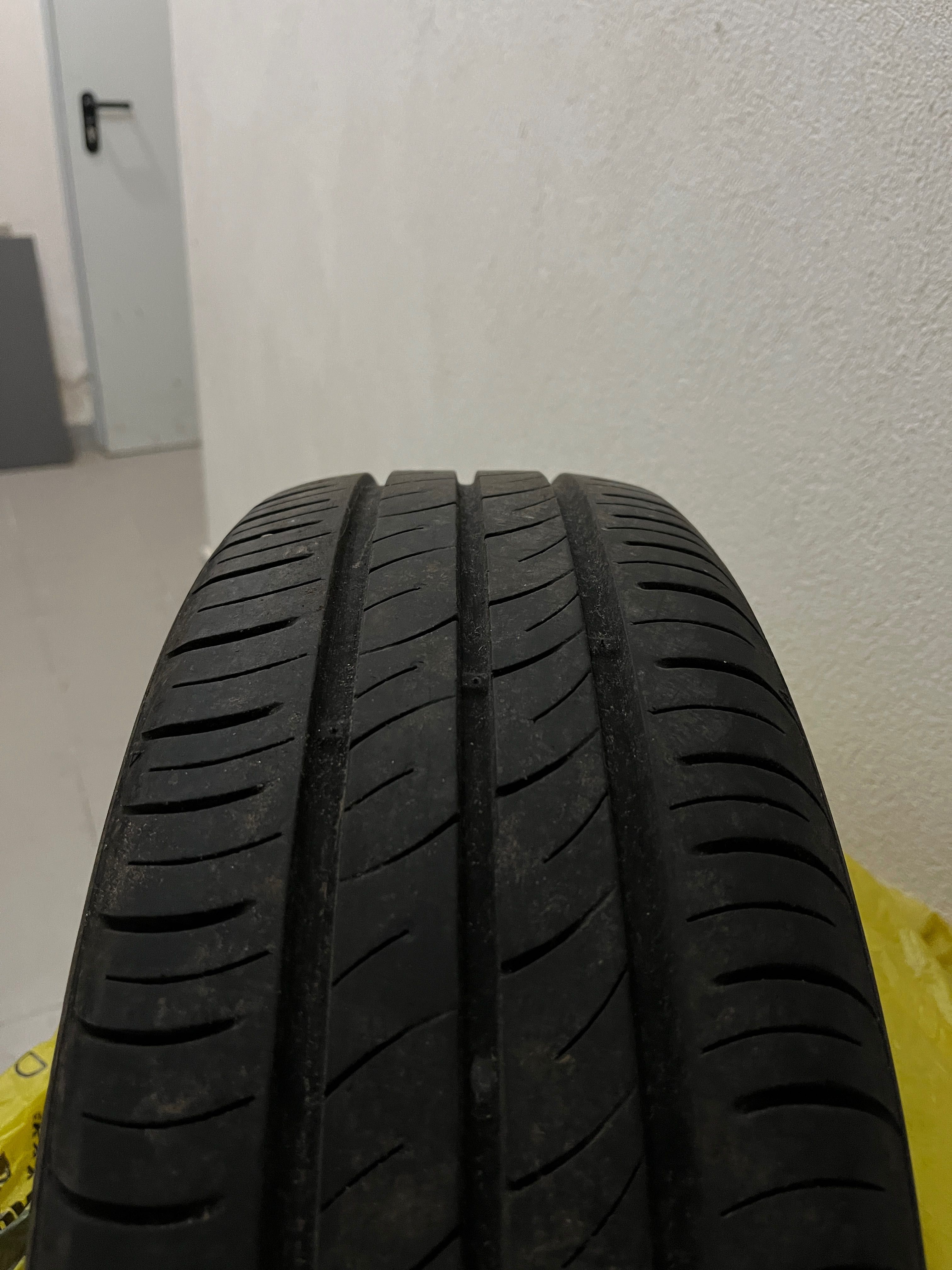 KUMHO Ecowing Летни 185/60/15