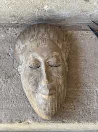 Стара африканска дървена маска