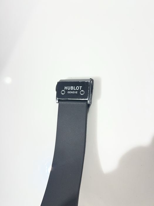 HUBLOT наручные часы