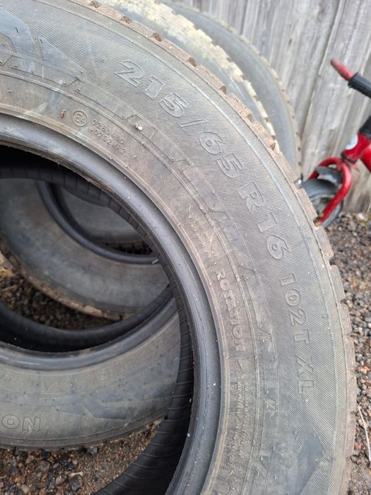 Продам шины (зимние)